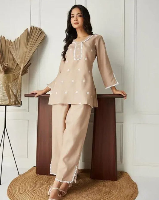 Fashionable Coord set woman