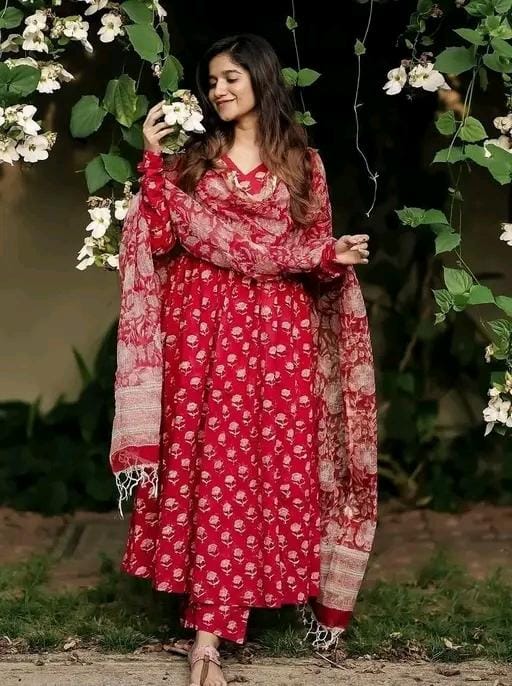 Allure Fashion Women's kurta Dupatta sets