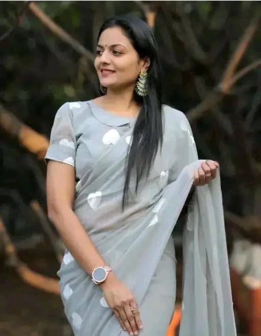 Allure Fashion Women's party wear Saree