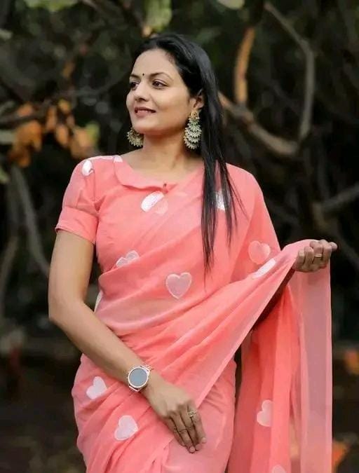 Allure Fashion Women's party wear Saree