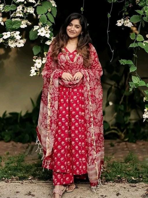 Allure Fashion Women's kurta Dupatta sets