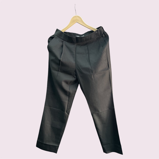 Women Straight Fit Polyester Blend Solid Trousers