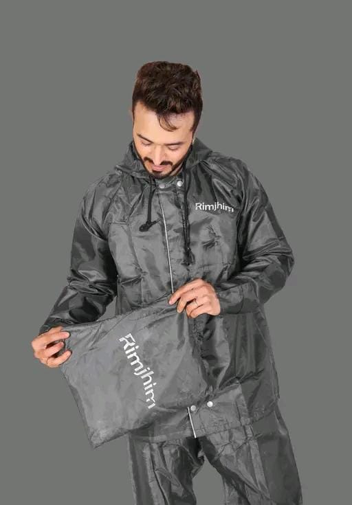 Allure Fashion Free Umbrella with Reversible Raincoat for unisex